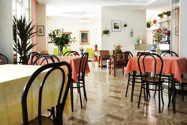 Hotel Brezza Rimini Exterior photo